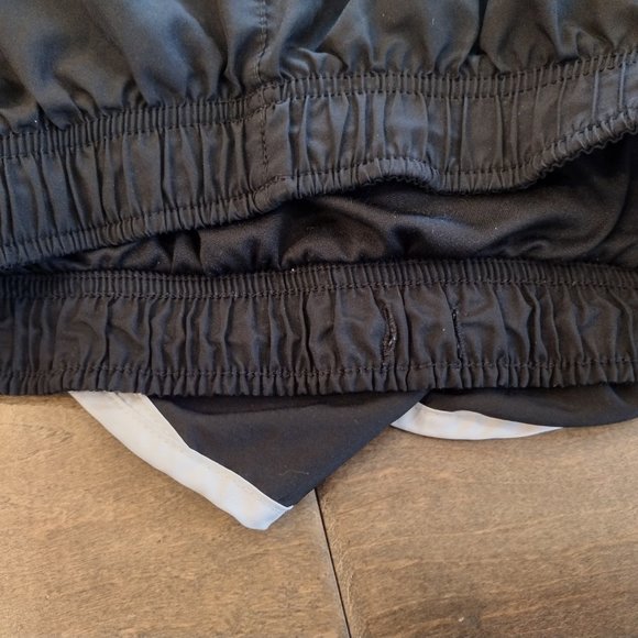 NIKE classic Dri-fit black white tempo running shorts, size S - Picture 9 of 10